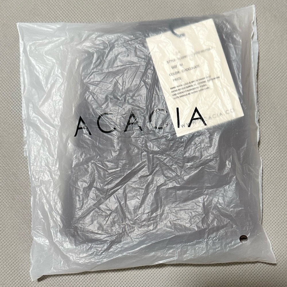 BNWT Acacia Solento Bottom